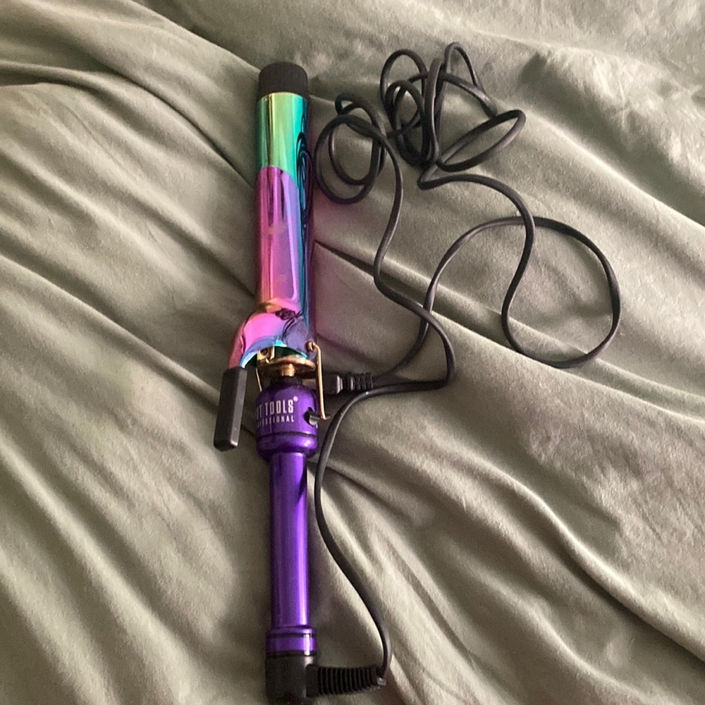 Hot tools long barrel curling iron